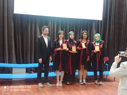 EĞİTİM FAKÜLTESİ İLK MEZUNLARINI VERDİ